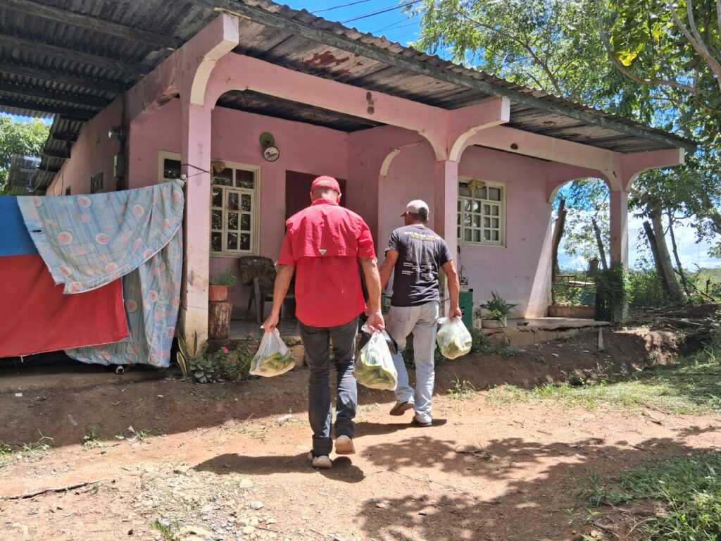 Personal del MIDA en Los Santos lleva ayuda solidaria a damnificados en ...